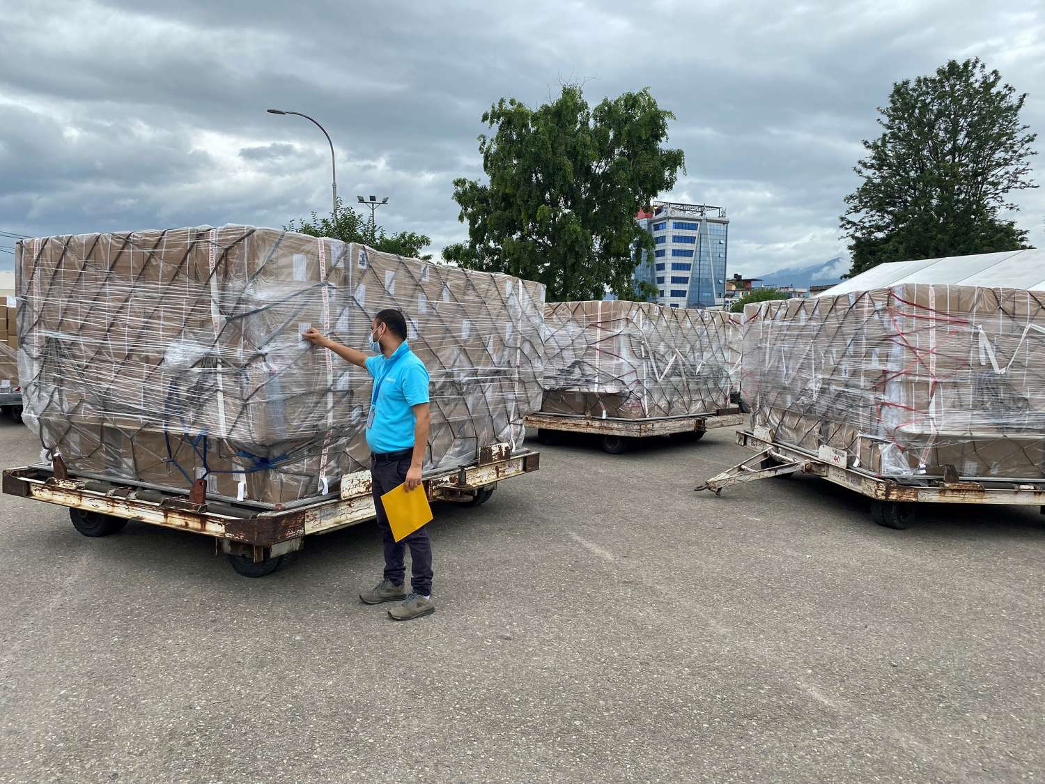 Nepal Receives 982 Oxygen Concentrators Financed by World Bank 