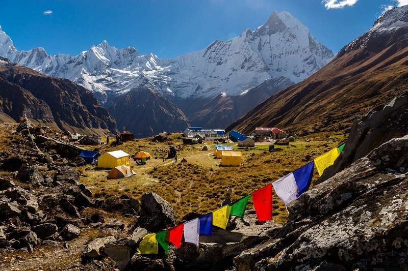 Bad Weather Forces Tourists to Return from Annapurna Circuit