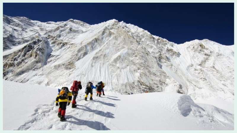 Government Starts Issuing Climbing Permits for Spring Season