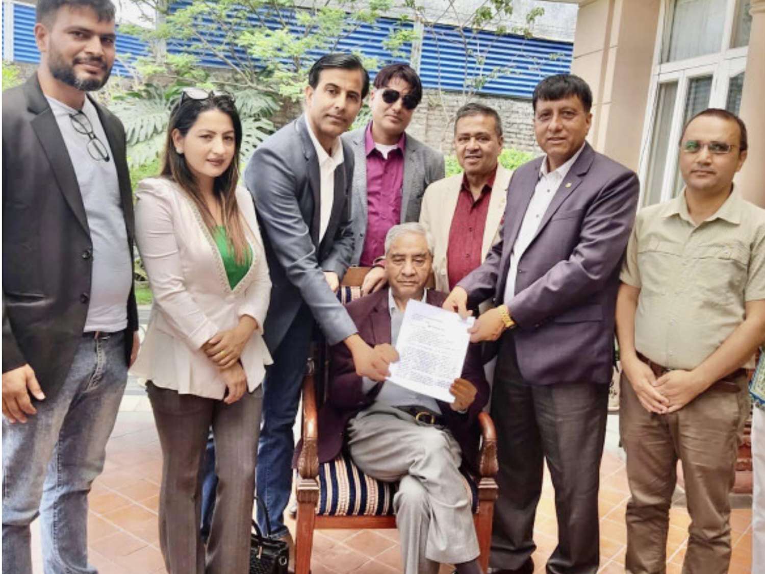 Share Investors Meet Former PM Deuba and Submit Memorandum 