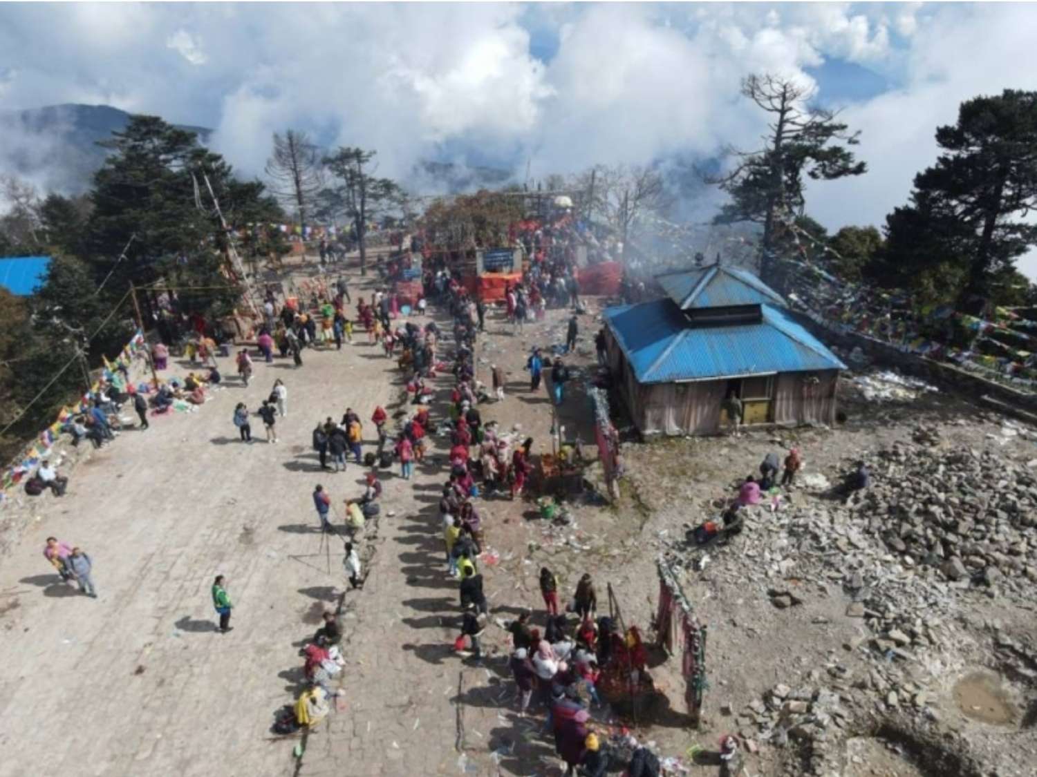 Over 8,000 Pilgrims Visit Pathivara in a Day