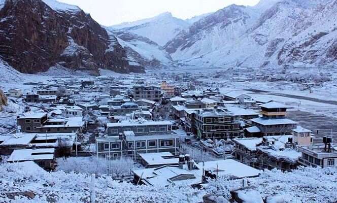 Light Snowfall along with Rainfall Taking Place Today   