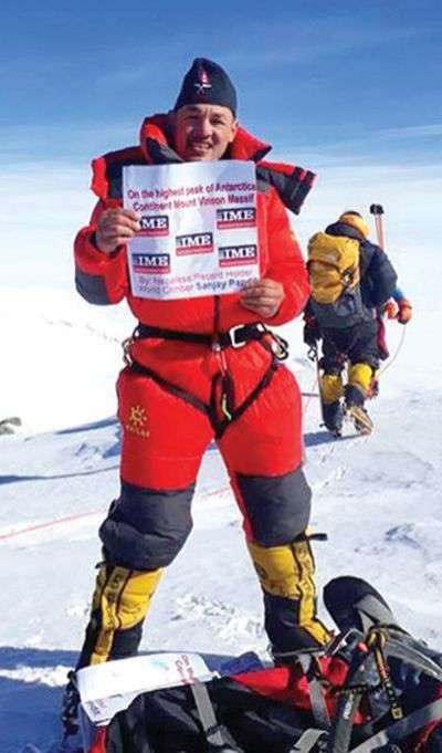 IME Flag in the Highest Peak of Antarctica