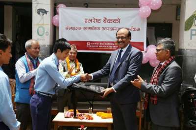 Everest Bank Supports Students
