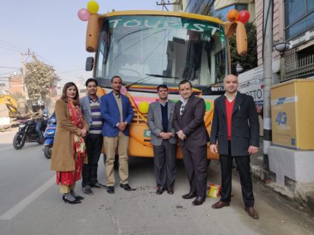 IME Travel Starts Shuttle Bus Service