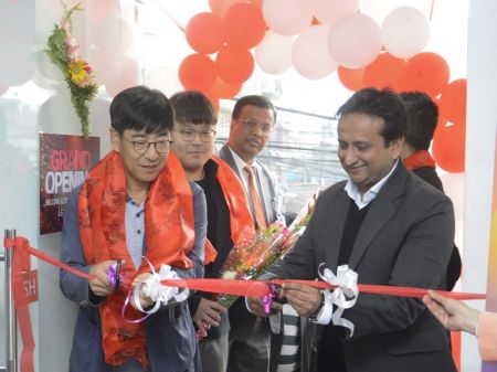 LG Opens Lifestyle Shoppe