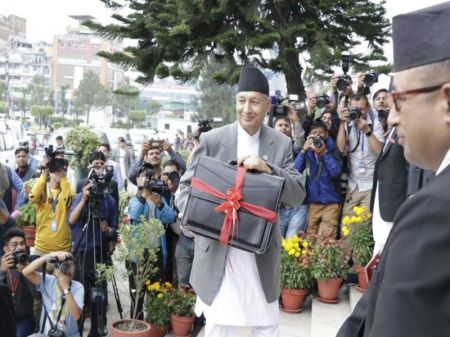 Finance Minister Unveils Rs 1532 billion Budget for FY 2019/20
