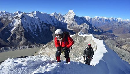 109 Expedition Teams Granted Permission for Spring Expedition    