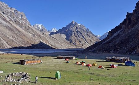 Spring Expedition begins after Icefall Doctors Fix Ropes on Everest