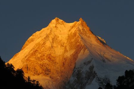 Avalanche Hits Manaslu Base Camp