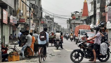 Biratnagar Mayor Tells City Police to Confiscate Goods Kept Outside Shutters