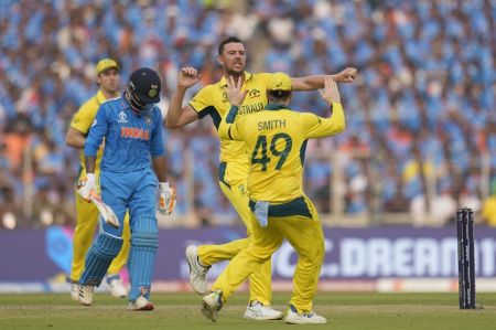 Australia Crushes India to win Sixth World Cup Title