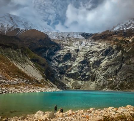 Massive Avalanche on Mt Manaslu Triggers Safety Alert for People Living on the Banks of Budhigandaki